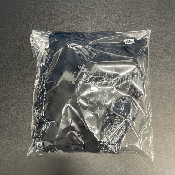 Nike Men's Black and Gray Patterned Athletic Shorts - Picture 6 of 6